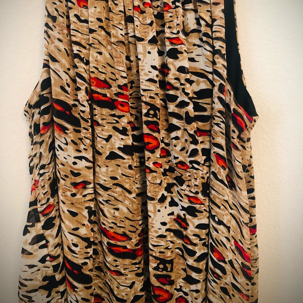 Sleeveless colorful animal print top